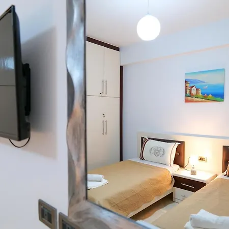 Sunny Holiday 3 Sarande Exterior photo
